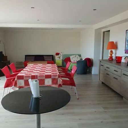 Le Rocher Apartment